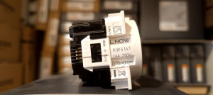 Розетка, 2M, цвет- белый, 16 А - 250 В переменного тока, 2P+T немецкий стандарт, Bticino, Living Now, KW4141