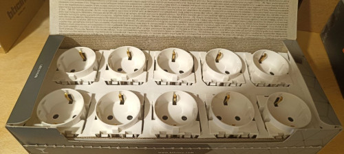 Розетка, 2M, цвет- белый, 16 А - 250 В переменного тока, 2P+T немецкий стандарт, Bticino, Living Now, KW4141